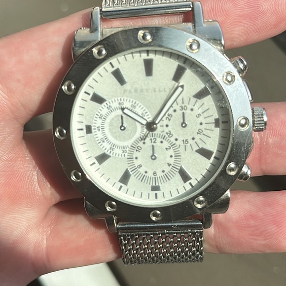 Perry Ellis Men’s Watch - Picture 3 of 4
